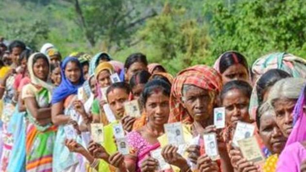 With the electoral alliance between the Sp-BSP ending in a divorce, the upcoming bypolls to 12 assembly seats in Uttar Pradesh are likely to witness a four-cornered contest.(PTI/Representative Image) With the electoral alliance between the Sp-BSP ending in a divorce, the upcoming bypolls to 12 assembly seats in Uttar Pradesh are likely to witness a four-cornered contest.(PTI/Representative Image)