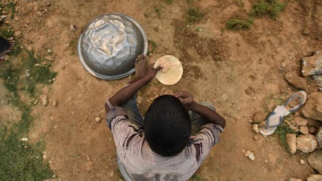 Uttar Pradesh failed to spend almost half of the allocated funds for setting up AWCs in 2017-18 while Rs. 90cr remained unspent in 2016-17. (Representative image) Uttar Pradesh failed to spend almost half of the allocated funds for setting up AWCs in 2017-18 while Rs. 90cr remained unspent in 2016-17. (Representative image)