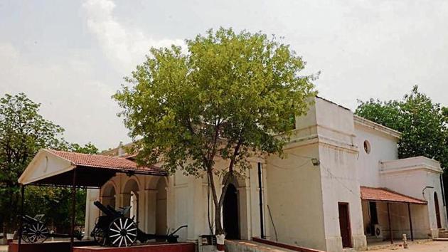 John Hall, at Civil Lines, near DC residence, in Gurugram will be renovated soon. (HTphotos) John Hall, at Civil Lines, near DC residence, in Gurugram will be renovated soon. (HTphotos)