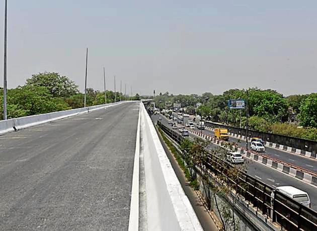 A view of the Rao Tula Ram flyover at Munirka, New Delhi (Sanchit Khanna/ Hindustan Times) A view of the Rao Tula Ram flyover at Munirka, New Delhi (Sanchit Khanna/ Hindustan Times)