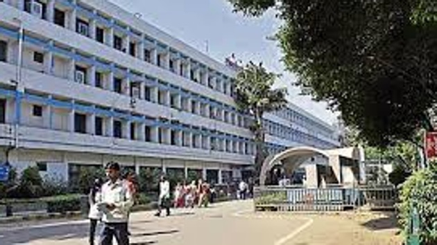 They would also have to tie up with one of the two common biomedical waste treatment facilities in Delhi. (HTPhoto) They would also have to tie up with one of the two common biomedical waste treatment facilities in Delhi. (HTPhoto)