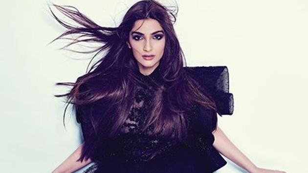 Sex Of Sonam Kapoor Anuja On Xnxx - Sonam Kapoor Ahuja slays in an all-black look on this magazine cover |  Fashion Trends - Hindustan Times