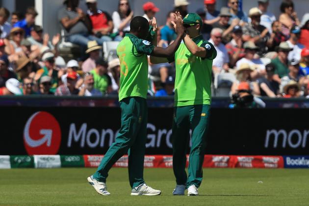 South Africa's Kagiso Rabada (L) celebrates taking the catch to dismiss Sri Lanka's Thisara Perera. (AFP) 