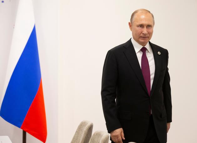 The Russian president, Vladimir Putin called German chancellor Angela Merkel’s allowing large numbers of refugees to settle in Germany a ‘cardinal mistake’.(AFP) The Russian president, Vladimir Putin called German chancellor Angela Merkel’s allowing large numbers of refugees to settle in Germany a ‘cardinal mistake’.(AFP)