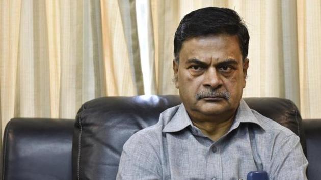 MoS for power and renewable energy RK Singh is working on a plan to draft a new power tariff policy with the aim of reducing the price of electricity. (HTFILE) MoS for power and renewable energy RK Singh is working on a plan to draft a new power tariff policy with the aim of reducing the price of electricity. (HTFILE)