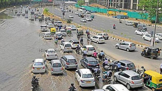 The MCG has identified 30 vulnerable spots in the city where waterlogging was experienced last year. (HTArchives) The MCG has identified 30 vulnerable spots in the city where waterlogging was experienced last year. (HTArchives)