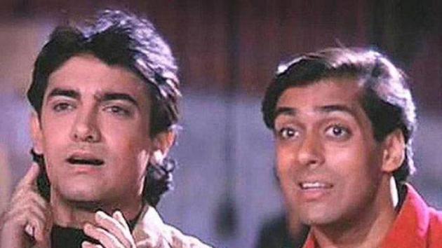 Salman Khan and Aamir Khan in a still from Andaz Apna Apna.