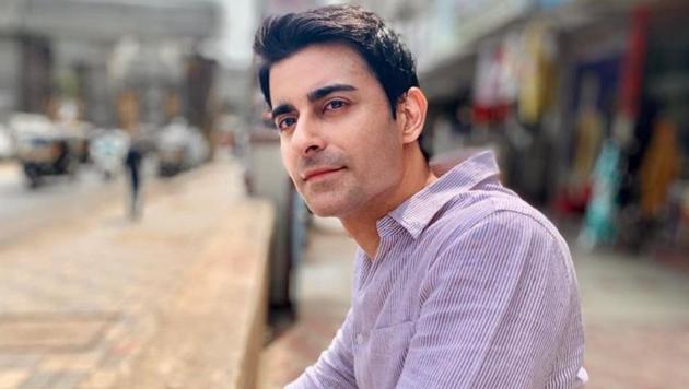 Gautam Rode and his partner talk about the pros and cons of their projects before taking them up.