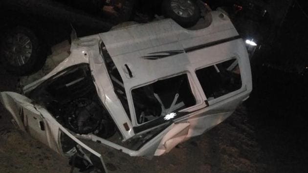 A Maruti van rammed into a stationary army vehicle in Jammu and Kashmir’s Samba district.(HTPhotos)