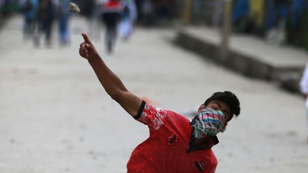Two more youths have joined militant ranks in North Kashmir’s Baramulla five months after the district was declared “militancy free’’.(Waseem Andrabi / Hindustan Times) Two more youths have joined militant ranks in North Kashmir’s Baramulla five months after the district was declared “militancy free’’.(Waseem Andrabi / Hindustan Times)