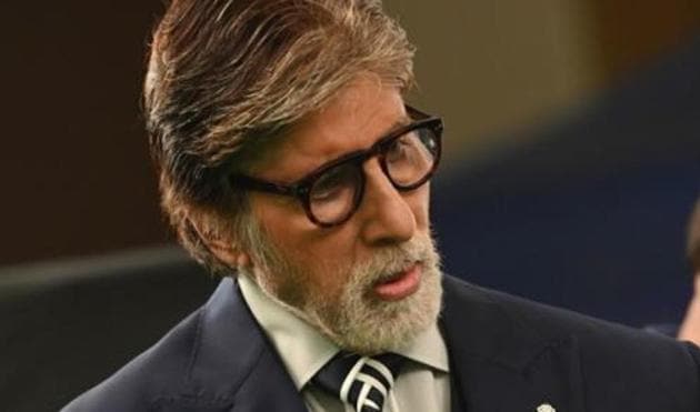 Amitabh Bachchan on the sets of KBC 11.