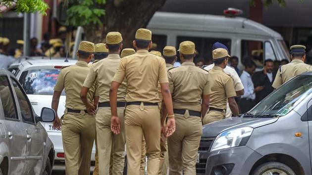 Timely action by police on Wednesday saved the life of a 38-year-old woman who attempted to end her life by hanging in south Delhi’s Tigri. (Representative Image) (PTI) Timely action by police on Wednesday saved the life of a 38-year-old woman who attempted to end her life by hanging in south Delhi’s Tigri. (Representative Image) (PTI)