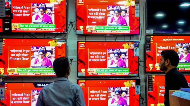 Police data show that till date, less than 20% personnel have been allotted government flats and out of more than 200 police stations in the city, around 100 still were operating from rented buildings or spaces provided by other agencies like Indian Railways and DMRC. (PTI) Police data show that till date, less than 20% personnel have been allotted government flats and out of more than 200 police stations in the city, around 100 still were operating from rented buildings or spaces provided by other agencies like Indian Railways and DMRC. (PTI)