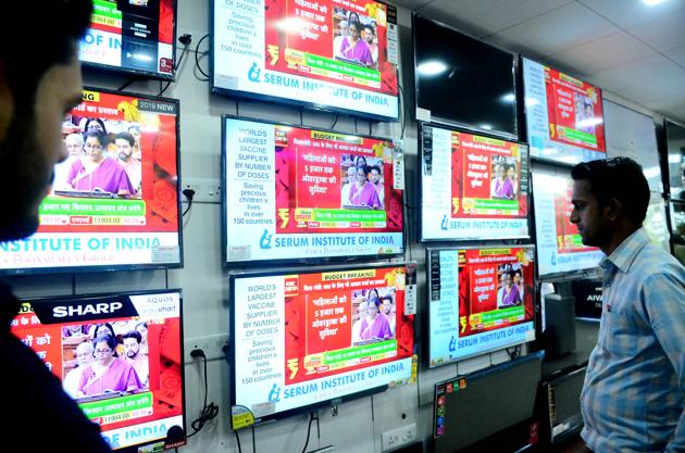 The government aims to make India a $ 5 trillion economy by 2024. However, the Budget provides no road map towards the goal (Hindustan Times) The government aims to make India a $ 5 trillion economy by 2024. However, the Budget provides no road map towards the goal (Hindustan Times)