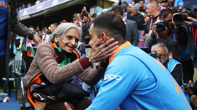 Charulata Patel gives her blessing to Team India captain Virat Kohli.(BCCI)