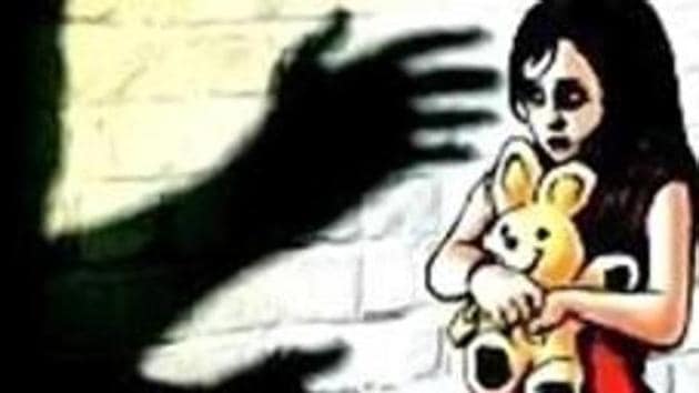 A five-year-old girl had to be operated on after she was raped by her 25-year-old neighbour, who lured her with a juice box and took her to a secluded place near Dwarka Sector 26 on Tuesday afternoon.(HT File (Representative Image))