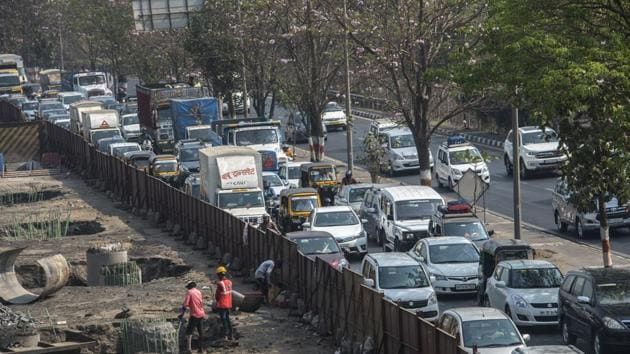 After being shut for a month, the bridge over the Laxmi nullah in Ghatkopar is likely to open in a week.(Satish Bate/HT Photo) After being shut for a month, the bridge over the Laxmi nullah in Ghatkopar is likely to open in a week.(Satish Bate/HT Photo)
