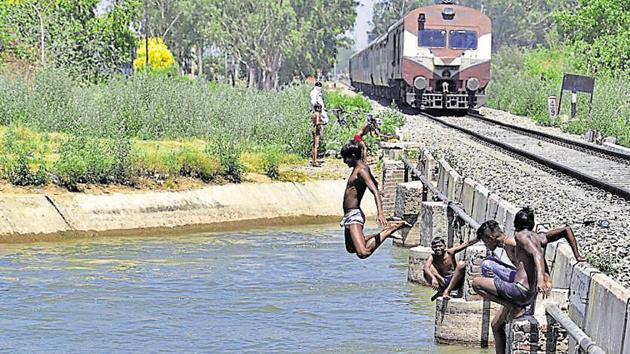 Residents of the newly developed sectors of Gurugram (sectors 71 to 98), who are primarily dependent on groundwater supply by private tankers, will start getting supply of treated canal water from the  Gurugram Metropolitan Development Authority (GMDA) by March 2020 (HT Photo (Representative Image))