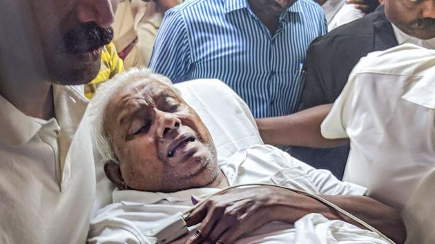 The founder of South Indian food chain 'Saravana Bhavan' P Rajagopal arrived on a stretcher to surrender before a sessions court to serve a life term, in Chennai on Tuesday evening. (PTI Photo)(PTI)