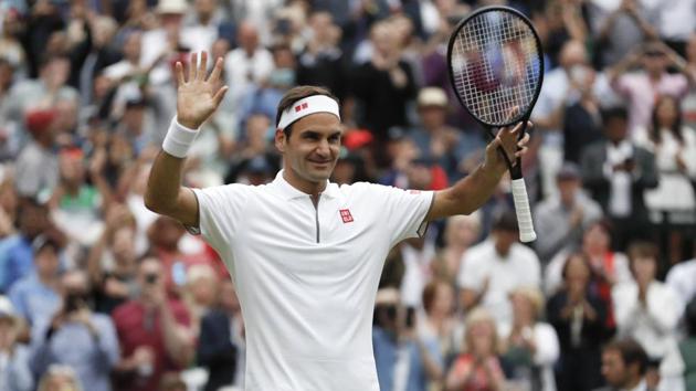 Roger Federer celebrates defeating Matteo Berrettini.(AP)