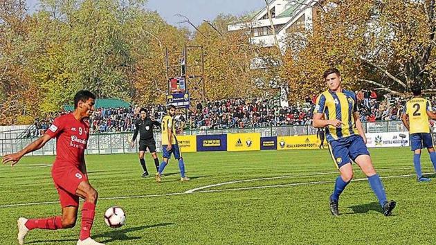 J-K government will equip the panchayats with sports equipment to introduce youth to popular games like cricket, football, carom board and chess. (HT FIle / Photo used for representational purpose)