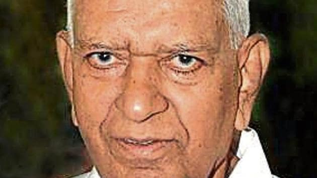Vajubhai Rudabhai Vala, 80, has been governor of Karnataka since September 2014 and his term will expire in the next couple of months unless it is extended.(HTPhotos)