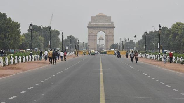Back in Delhi at India Gate and its surrounding lawns, heavy tourist footfall is a daily occurrence as the weather turns more tolerable. The British-era monument is illuminated every evening and is a major tourist attraction well into the night. Few people or vehicles around the monument made for a rare sight as cricket trumped sightseeing. (Biplov Bhuyan / HT Photo) Back in Delhi at India Gate and its surrounding lawns, heavy tourist footfall is a daily occurrence as the weather turns more tolerable. The British-era monument is illuminated every evening and is a major tourist attraction well into the night. Few people or vehicles around the monument made for a rare sight as cricket trumped sightseeing. (Biplov Bhuyan / HT Photo)