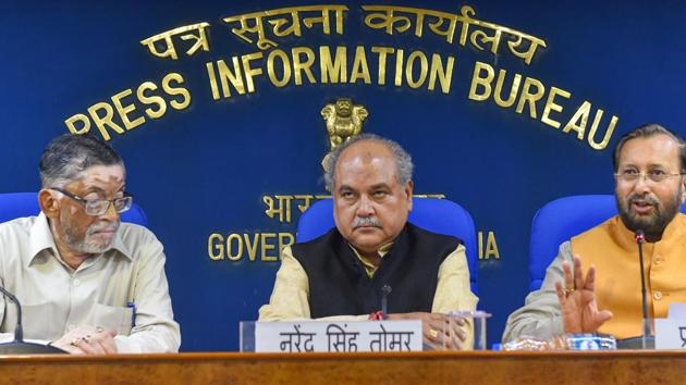 Union Ministers Narendra Singh Tomar (C), Prakash Javadekar and Santosh Gangwar (L) during a cabinet briefing, in New Delhi, Wednesday.(PTI)
