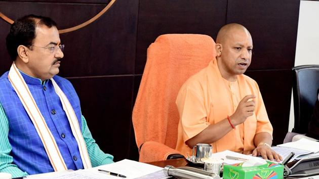 UP chief minister Yogi Adityanath held a road safety meeting with senior officials in Lucknow on Thursday.(HT Photo) UP chief minister Yogi Adityanath held a road safety meeting with senior officials in Lucknow on Thursday.(HT Photo)