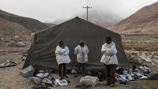 Tej Narayan, Rajesh Manji and Sunil Tutu wait for transportation to their work site. India’s unemployment rate has been worsening. In 2017-2018 it was 6.1%, the worst since the 1970s, posing a major challenge for newly re-elected Prime Minister Narendra Modi. (Xavier Galiana / AFP) Tej Narayan, Rajesh Manji and Sunil Tutu wait for transportation to their work site. India’s unemployment rate has been worsening. In 2017-2018 it was 6.1%, the worst since the 1970s, posing a major challenge for newly re-elected Prime Minister Narendra Modi. (Xavier Galiana / AFP)