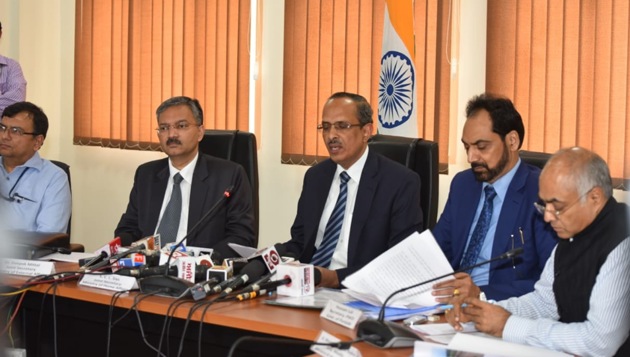 SCL Das, Joint Secretary in the Union Home Ministry (third from right) addressing reporters after talks on the Kartarpur corridor with a Pakistani delegation at Wagah.(HT PHOTO)