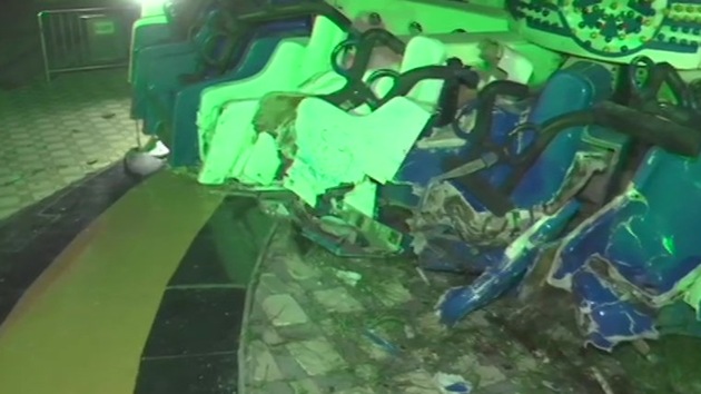 Two people died and over 26 people were injured after a joyride at an adventure park in Kankaria area broke down.(ANI Twitter) Two people died and over 26 people were injured after a joyride at an adventure park in Kankaria area broke down.(ANI Twitter)