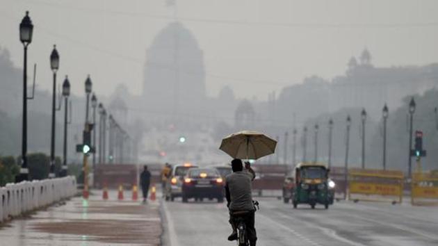 Private weather forecasting agency Skymet echoed the IMD, saying rain was expected to commence from Monday. (HT Photo) Private weather forecasting agency Skymet echoed the IMD, saying rain was expected to commence from Monday. (HT Photo)