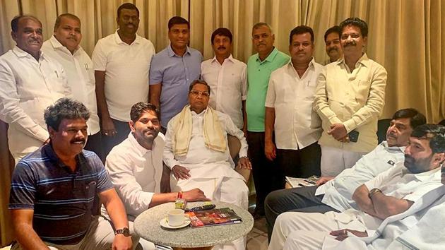 The 14 rebel Karnataka MLAs, staying in Mumbai’s luxury hotel, have written to state police over an alleged ‘threat’ from senior Karnataka and Maharashtra Congress leaders.(PTI photo) The 14 rebel Karnataka MLAs, staying in Mumbai’s luxury hotel, have written to state police over an alleged ‘threat’ from senior Karnataka and Maharashtra Congress leaders.(PTI photo)