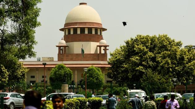 Supreme Court will on Wednesday deliver its verdict on petitions filed by 15 of the 16 rebel legislators of the Congress-Janata Dal (Secular) coalition government in Karnataka.(Amal KS/HT PHOTO)