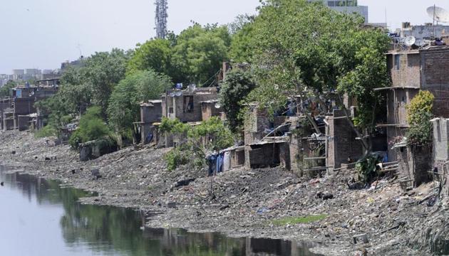 In the 2019 Swachh survey, Noida was far behind Ghaziabad, which stood 13.(Sunil Ghosh / HT Photo)