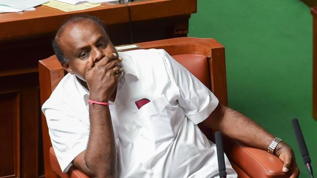 Karnataka crisis: Chief Minister HD Kumaraswamy’s government is set to face a floor test in the assembly on Thursday(PTI file photo)
