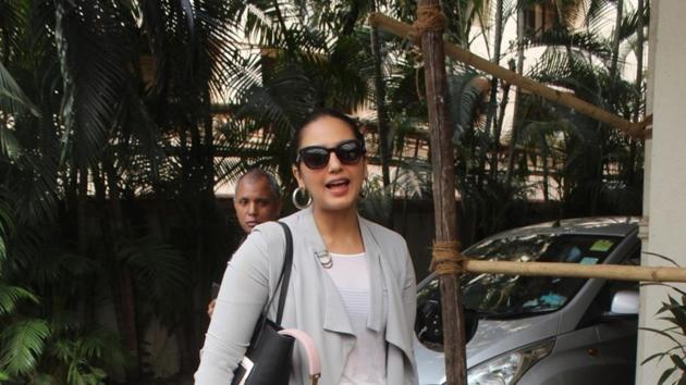 Actor Huma Qureshi seen in Mumbai. She has left for Los Angeles to shoot for Zack Snyder’s film. (IANS) Actor Huma Qureshi seen in Mumbai. She has left for Los Angeles to shoot for Zack Snyder’s film. (IANS)