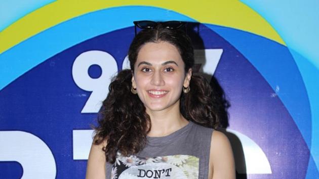 Taapsee Pannu interacts with children battling cancer during a programme organised by BIG FM in Mumbai on July 12.(IANS) Taapsee Pannu interacts with children battling cancer during a programme organised by BIG FM in Mumbai on July 12.(IANS)