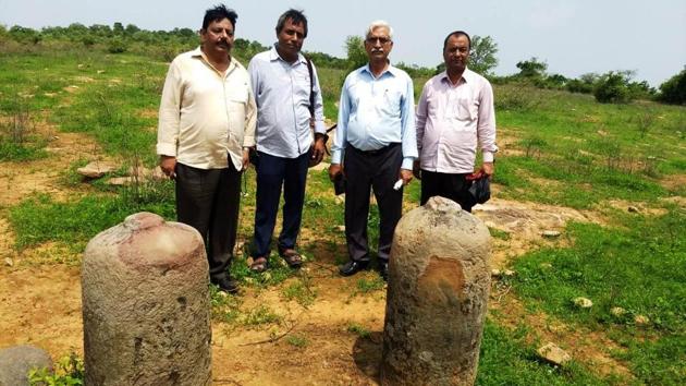 A team of experts led by noted archaeologist and Veer Kunwar Singh University (VKSU) vice-chancellor Dr Devi Prasad Tiwary visited the megalith sites.(HT Photo)