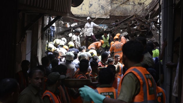 Rescue operation being carried out in south Mumbai’s Dongri, Wednesday, July 17, 2019, after a four-storey building collapsed a day earlier.(HT Photo)