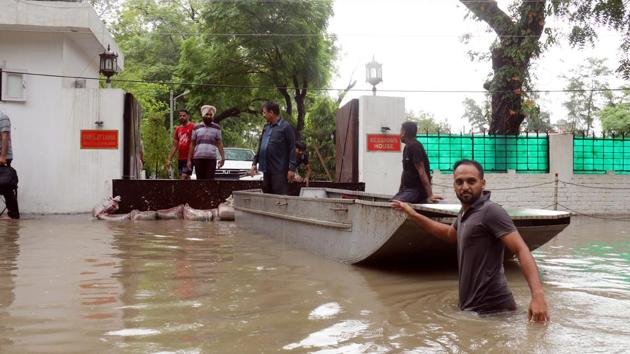 There was a flood-like situation in most parts of Bathinda with water level reaching over five feet at some places after an eight-hour long downpour on Tuesday, July 16, 2019.(Sanjeev Kumar / HT Photo)