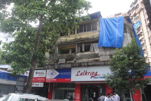 Five shopkeepers, who had shops in the building, had approached the court in 2018, following an evacuation notice served by the TMC(HT Photo)