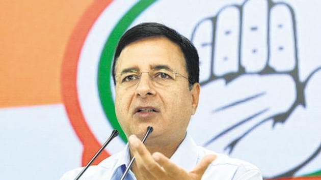 Congress leader Randeep Singh Surjewala tweeted hours after the top court said that the MLAs could not be compelled to attend the Karnataka assembly session.(Sushil Kumar/HT PHOTO) Congress leader Randeep Singh Surjewala tweeted hours after the top court said that the MLAs could not be compelled to attend the Karnataka assembly session.(Sushil Kumar/HT PHOTO)