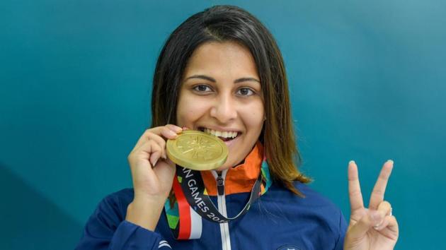 File image of Indian shooter Heena Sidhu posing with a medal.(PTI)
