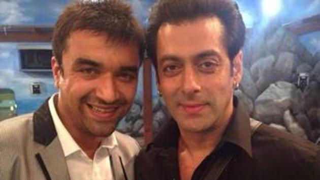 Ajaz Khan poses with actor Salman Khan.