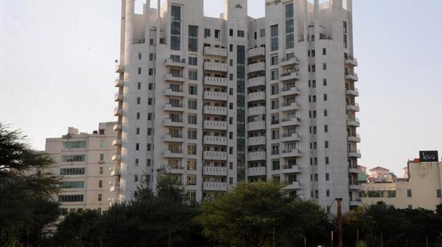 Senior functionaries in the RWA, which currently has about 450 members, however said they do not consider the aggrieved residents to be legitimate property owners.(Parveen Kumar/HT File Photo) Senior functionaries in the RWA, which currently has about 450 members, however said they do not consider the aggrieved residents to be legitimate property owners.(Parveen Kumar/HT File Photo)