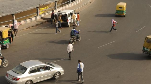 Gurugram, in developing its streets, has focused on roads for cars rather than pedestrians.(Parveen Kumar/HT File Photo)