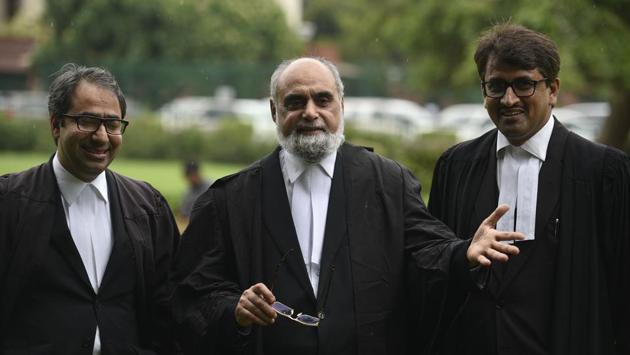 Syed Shakil Ahmed (C) representing the Sunni Waqf board addresses the media after the Ram Janmabhoomi Babri Masjid land dispute case hearing, at Supreme Court in New Delhi. 6.The Supreme Court on Thursday allowed the Ayodhya panel to continue mediation till July-end and submit a report on August 1. (Biplov Bhuyan / HT Photo)