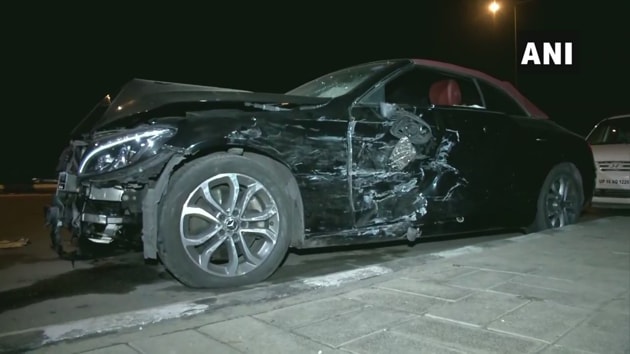 The accident left all three CRPF troopers in the car injured including Constable driver Vinod Kumar, 36, Babu Lal Yadav, 38, and Narender 24.(Photo: ANI) The accident left all three CRPF troopers in the car injured including Constable driver Vinod Kumar, 36, Babu Lal Yadav, 38, and Narender 24.(Photo: ANI)